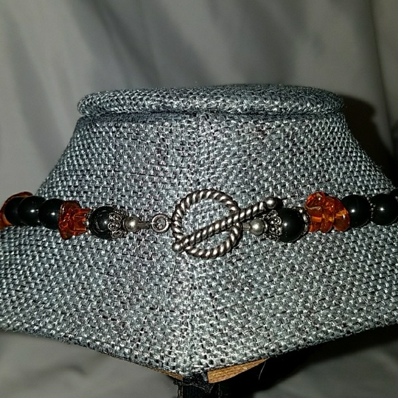 Amber and Black Onyx Necklace - Picture 3 of 4